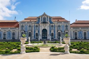 Conheca-o-Palacio-de-Queluz-em-Portugal.jpg