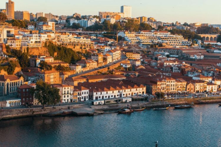Vila Nova De Gaia Como é Morar Na Cidade Próxima Do Porto