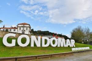 Como-e-morar-em-Gondomar-em-Portugal-perto-da-cidade-do-Porto.png